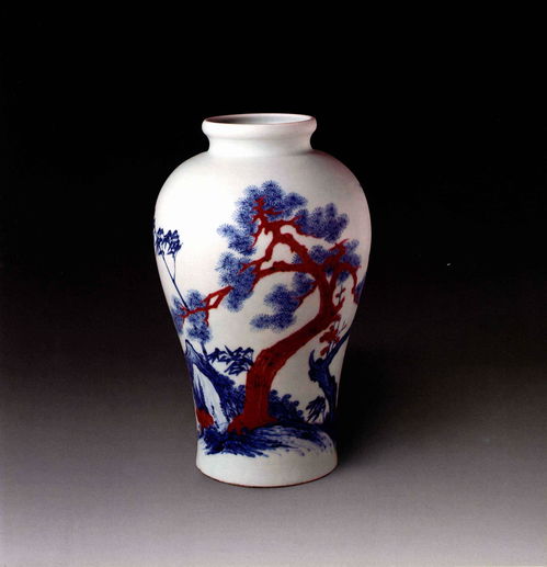 中国陶瓷文化,画中藏诗,诗中有画,构思巧妙的清雍正松竹梅纹瓶